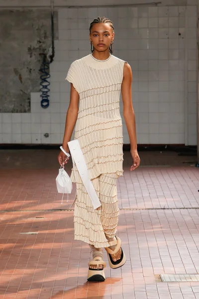 Look 41